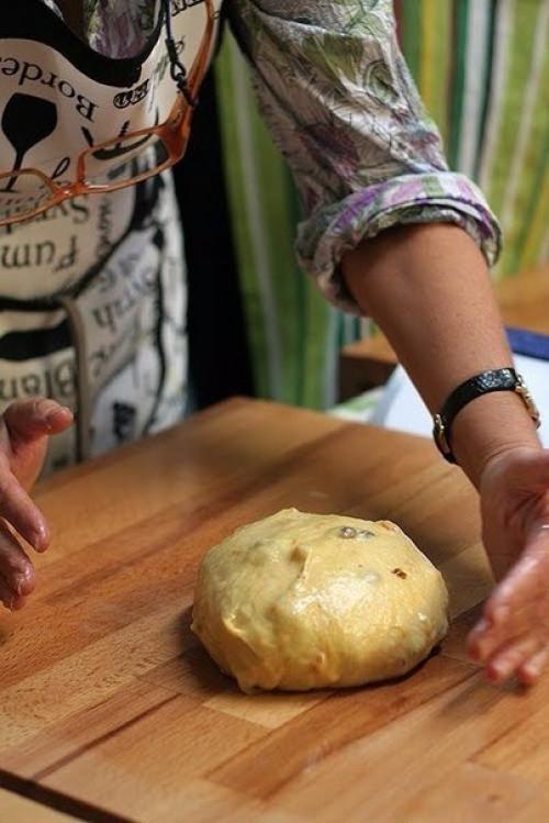 Панеттоне.   Панеттоне - традиционной пасхальной выпечкой в Италии. 02