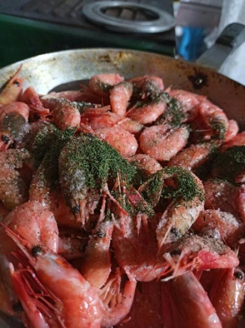 Жаренные креветки под соевым соусом. 01