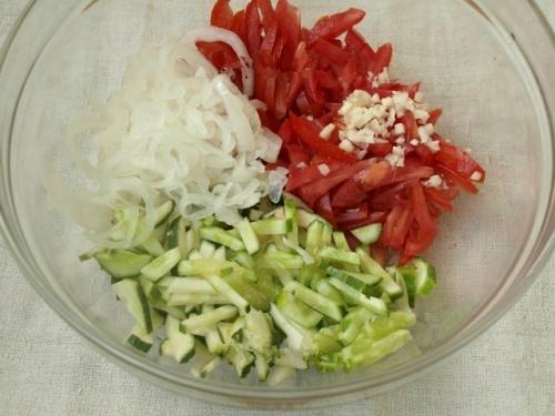 Салат Бахор.  Предлагаю вам рецепт вкусного, освежающего салата Бахор из узбекской кухни. 04