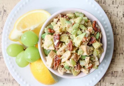 Любите авокадо?  Тогда вы просто обязаны попробовать эти салаты?