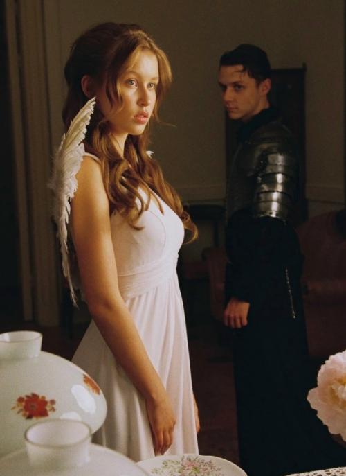 Аня пересильд и Ваня Дмитриенко новой совместной фотосессией поделились! 04