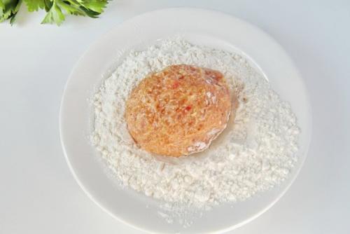 Котлеты по-мински.  Ингредиенты: 03