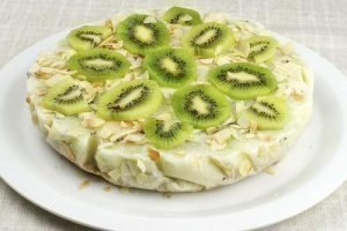 Йогуртовый низкокалорийный торт с киви и бананом? 05