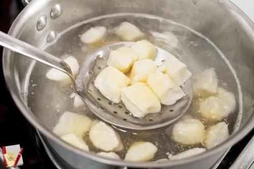 Ленивые вареники.  Ингредиенты: 04