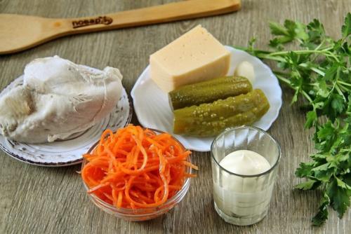 - Люсенька, мине маникюр, пожалуйста, как у Бритни Спирс, макияж, как у Анджелины Джоли, прическу, как у Наоми Кэмпбелл. 01