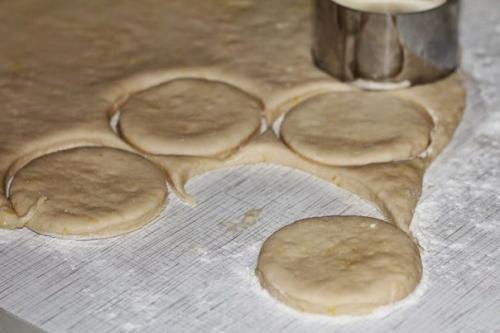 Пышки на кефире. 06