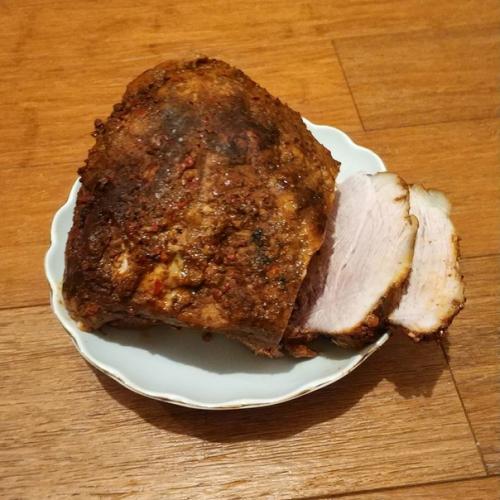 Буженина запеченная. Ингредиенты: