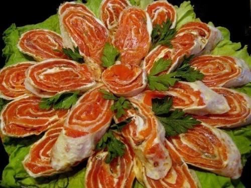 Рулеты из лаваша.