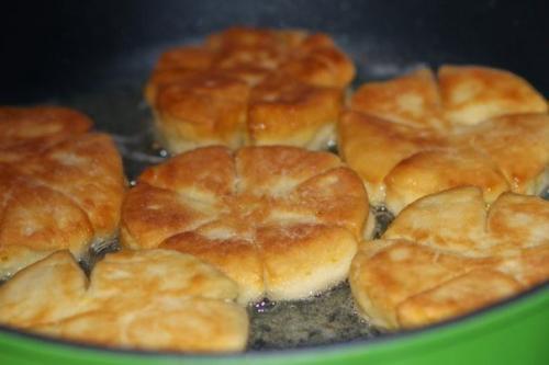 Пышки на кефире. 09