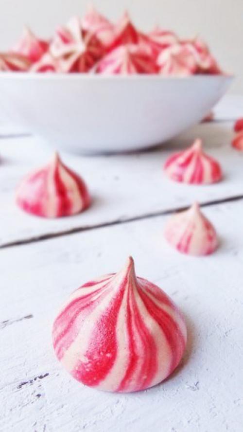 Малиново - меренговые поцелуйчики. 02