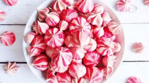 Малиново - меренговые поцелуйчики. 04