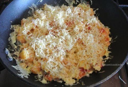 Яичница по-французски.  Приготовление: 03