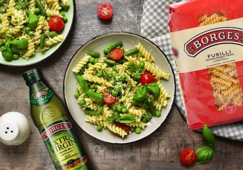 Тёплый салат с пастой и овощами - сытный гарнир или основное блюдо?