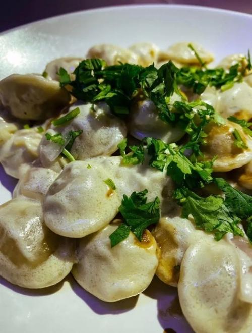 Это точно самый вкусный способ готовить пельмешки - теперь только так! 

