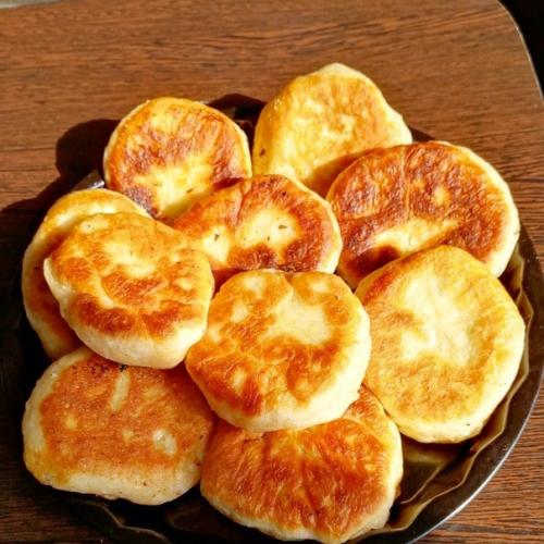 Беляши домашние на сковородке.