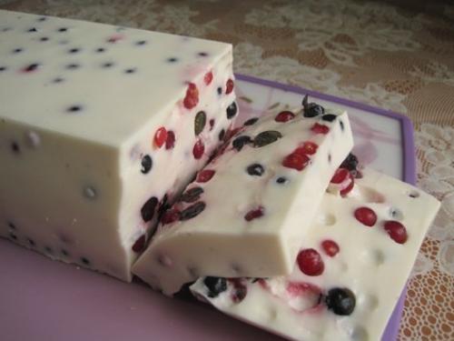 Сметанный десерт с ягодами (сметанный торт - желе).