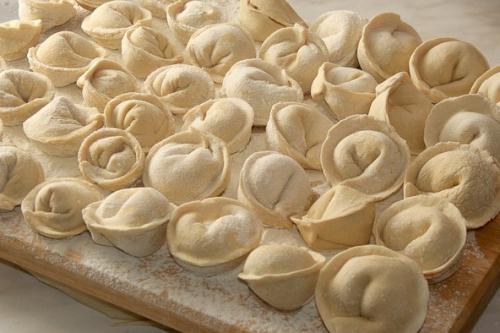 Сибирские пельмени.  Ингредиенты к рецепту: 07