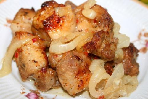 Шашлык в ДУХОВКЕ на луковой подушке.