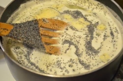 Маковый творожник.  Он невероятно вкусен, начинка фантастически нежная и приятная! 03