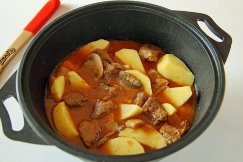 Меджимурский гуляш.  Ингредиенты: 01