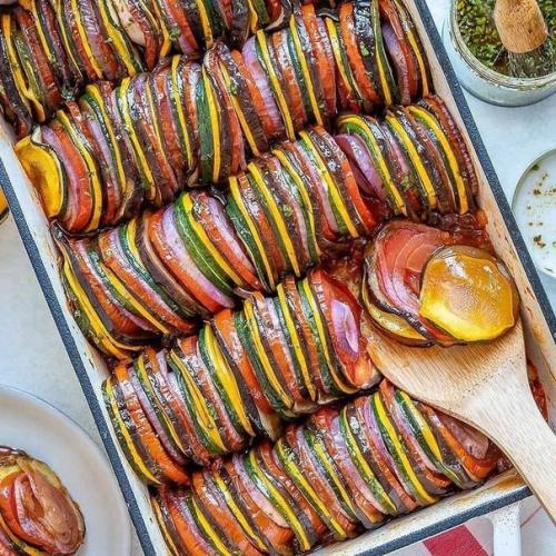 Рататуй. Вкусный и такой яркий.