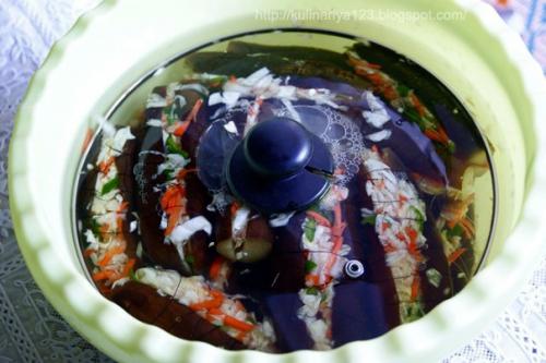 Квашеные баклажаны с капустой. 07