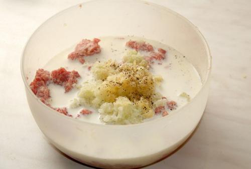 Сибирские пельмени.  Ингредиенты к рецепту: 02