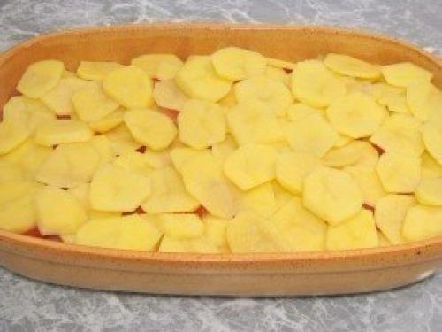 Рыба с картофелем, запеченные под майонезом. 03