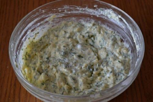 Сырные лепёшки.  Ингредиенты: 04