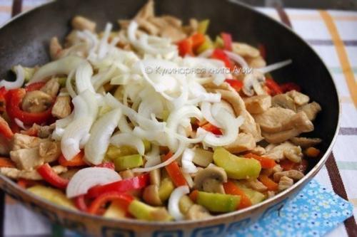 Соте с курицей и грибами (турецкая кухня). 06