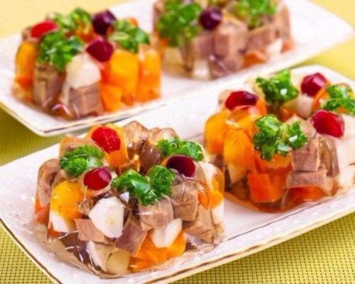 Заливное мясо.  Ингредиенты (6-8 порций: