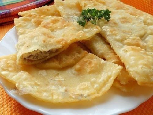 Самые вкусные чебуреки. Самые вкусные чебуреки.