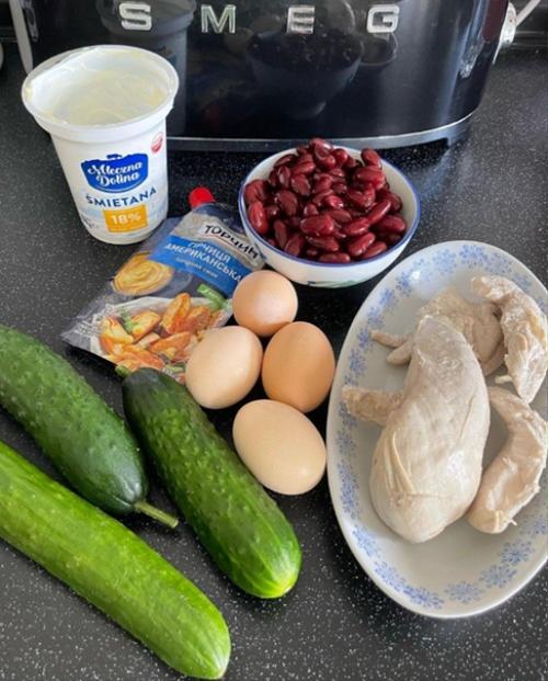 Очень вкусный, сытный, интересный салатик. 01