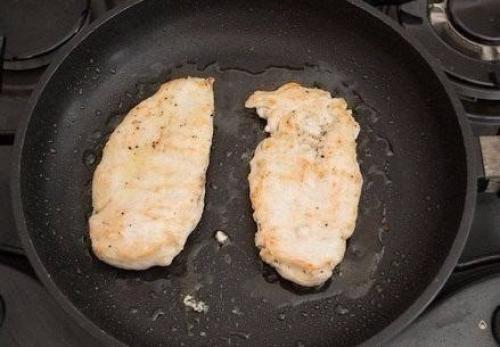 Салат Цезарь с курицей. 02 Салат Цезарь с курицей. 02