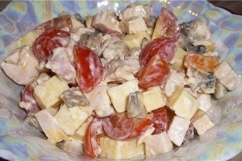 Салат Аппетит с сыром.