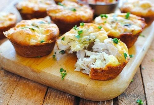 Куриные маффины к завтраку.