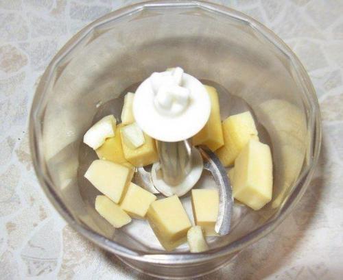 Рулетики из печеного перца с сырным кремом. 02