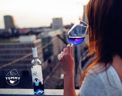 Голубое вино: невероятный цвет и натуральность. 04