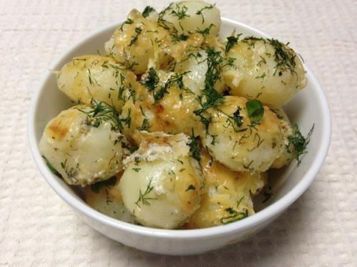Картофель под сметанным соусом.