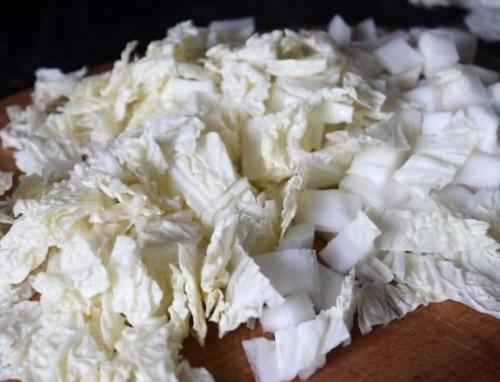 Салат из пекинской капусты с ветчиной. 01