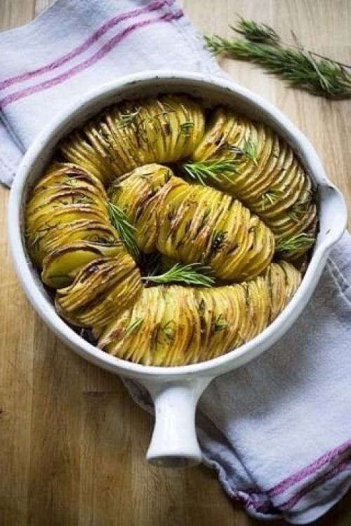 Картофельная гармошка с чесноком. 

