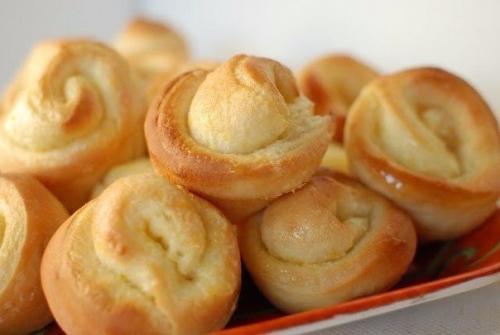 Апельсиновые булочки.  Ингредиенты: