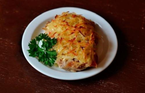 Ароматное мясо под шубой. Ароматное мясо под шубой.