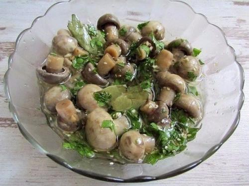 Шампиньоны по-корейски.  Готовится такая закуска быстро и легко, из доступных продуктов. 04