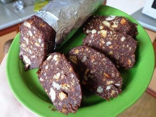 Сладкая колбаска.  Ингредиенты: