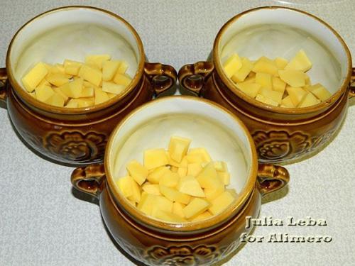 Маринованная куриная грудка в горшочках. 04