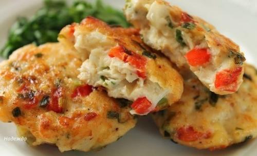 Диетические котлеты.  Ингредиенты: