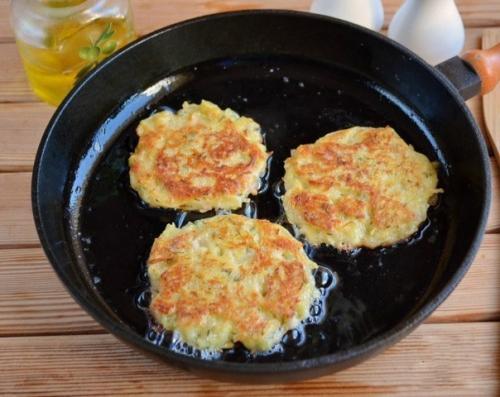 Необычайно вкусные драники с сыром и ветчиной - объедение. 01