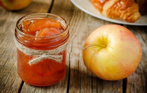 Варианты выпечки и десертов, которые можно приготовить из яблок.