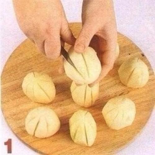 Картофель, запеченный в фольге с сыром и ветчиной. 01